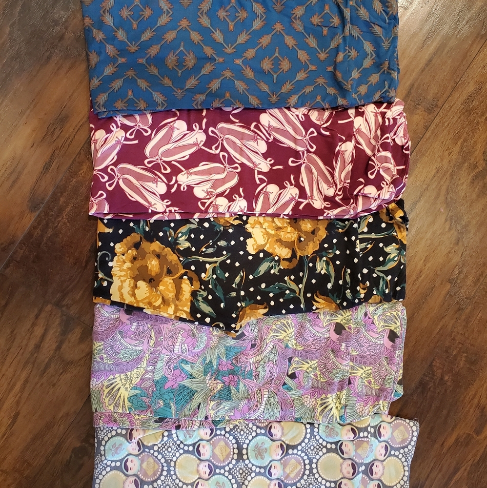 Lot of 5 LLR OS leggings (used)